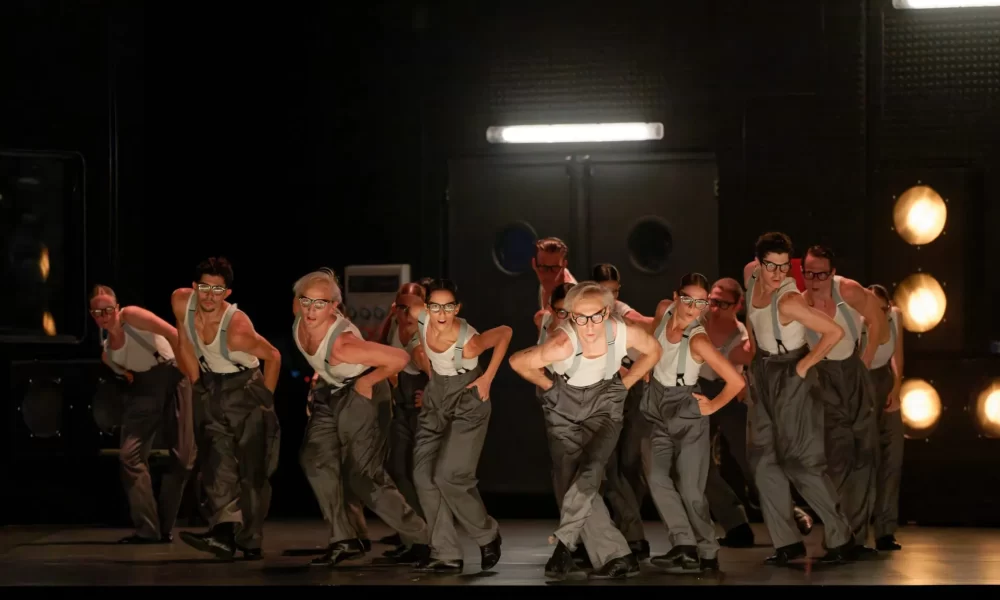 CCN-Aterballetto-Notte-Morricone-ph.-Christophe-Bernard-20